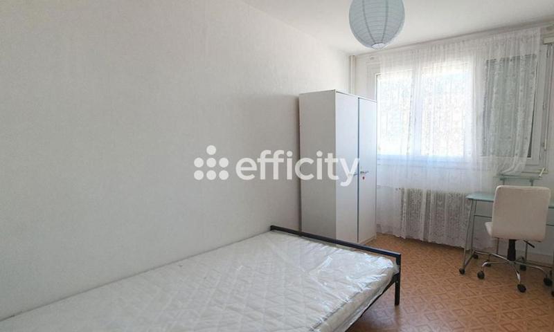 Appartement - 87 m² - 5 pièces