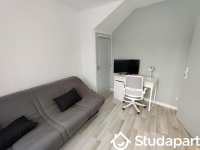 Chambre - 9 m² - 1 pièce