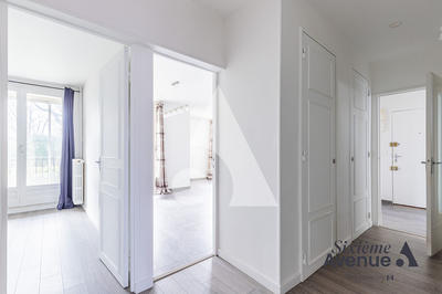 Appartement - 80 m² - 4 pièces