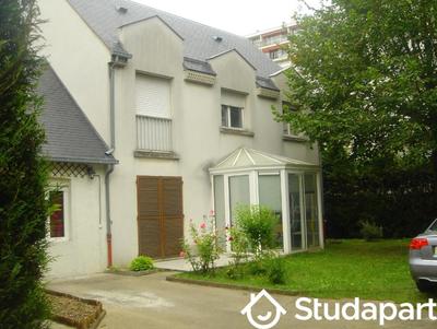 Chambre - 14 m² - 1 pièce