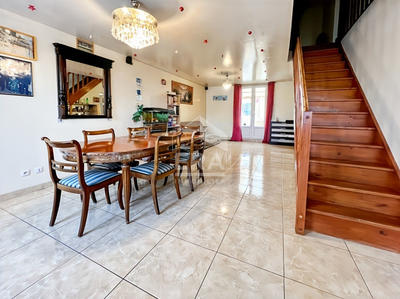 Maison - 106 m² - 5 pièces