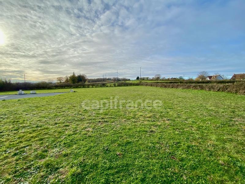 Terrain constructible - 694 m²