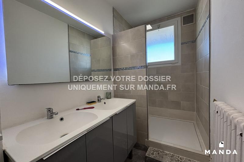 Chambre - 9 m² - 4 pièces