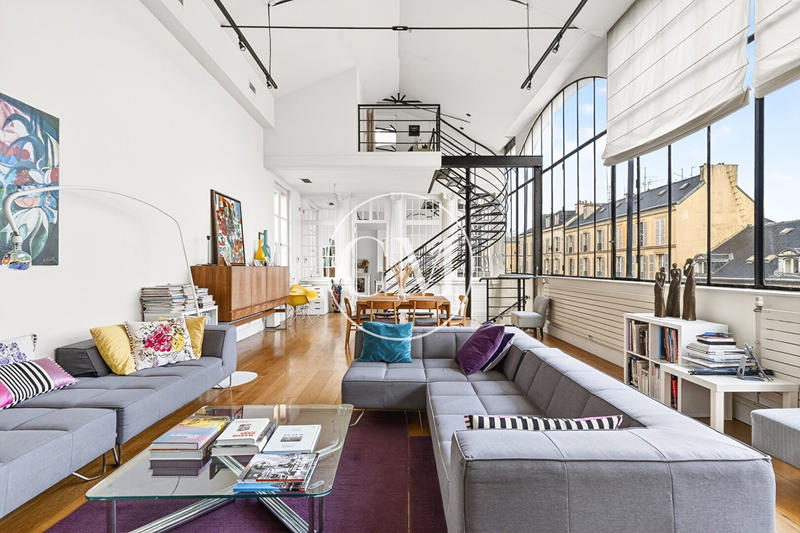 Loft - 229 m² - 7 pièces