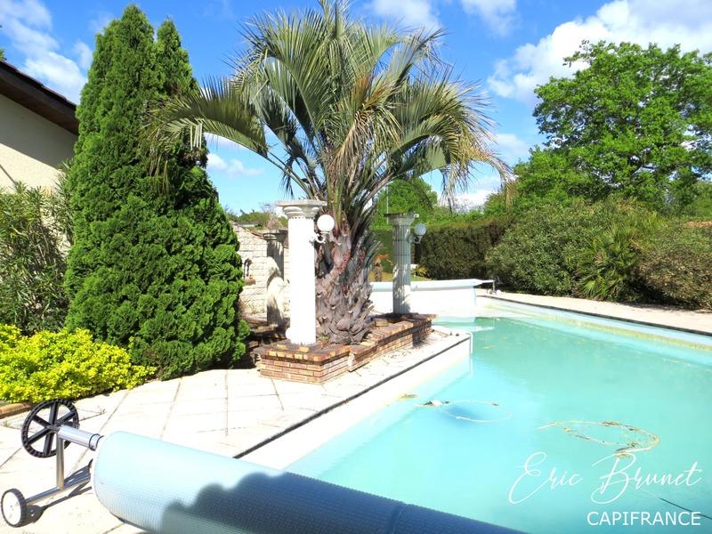 Maison - 171 m² - 6 pièces