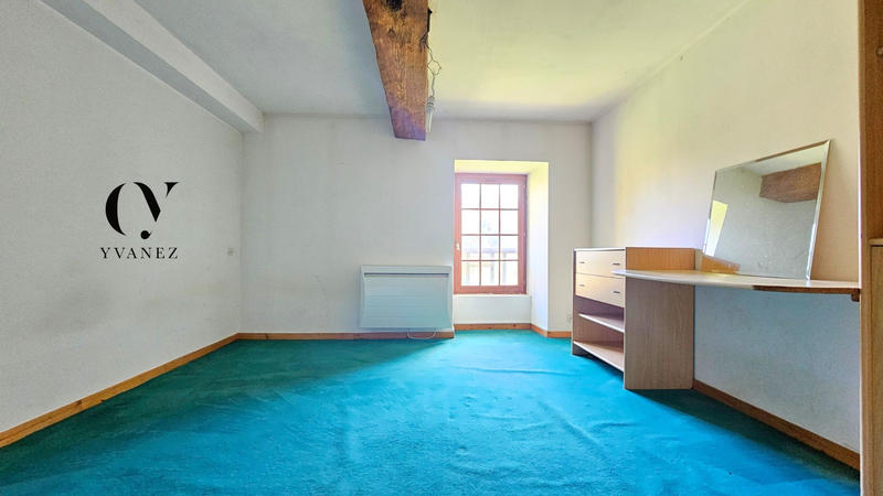 Maison - 211 m² - 9 pièces