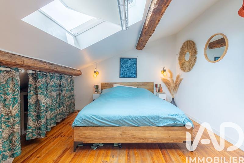 Appartement - 90 m² - 3 pièces