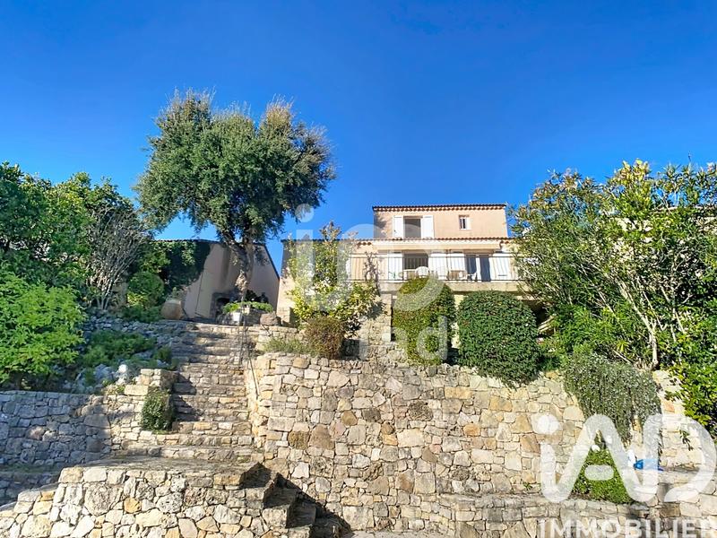 Maison - 103 m² - 4 pièces