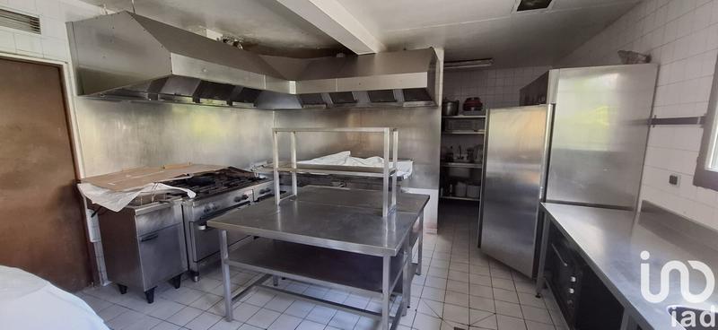 Maison - 236 m² - 8 pièces