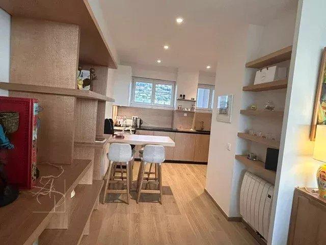 Appartement - 65 m² - 2 pièces