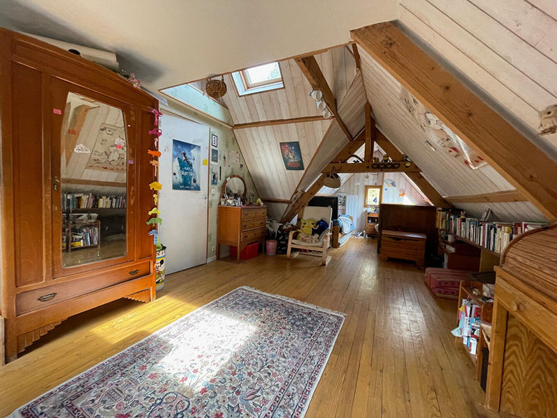 Maison - 186 m² - 9 pièces