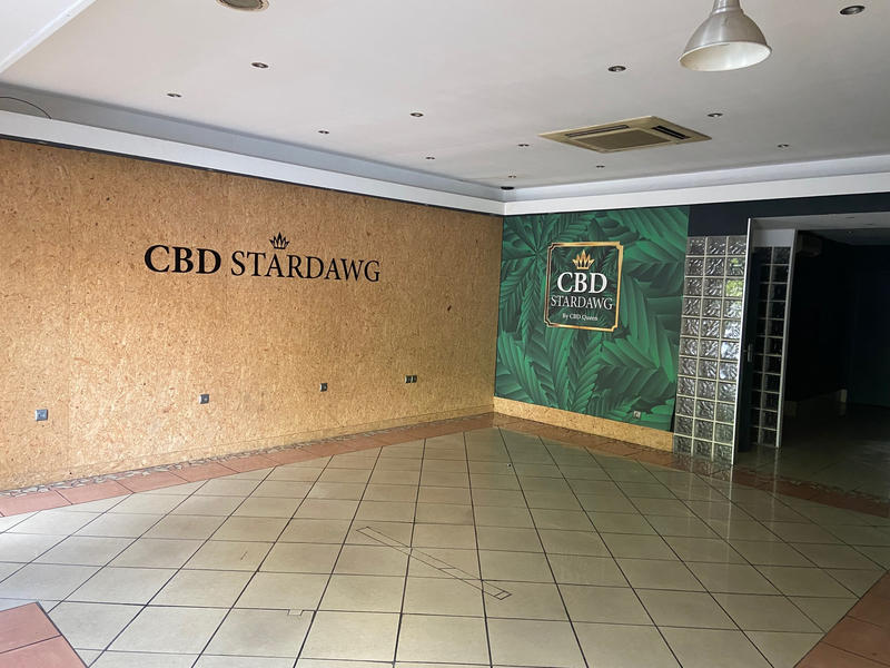 Local commercial - 104 m²