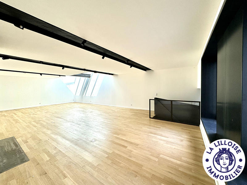 Maison - 194 m² - 3 pièces