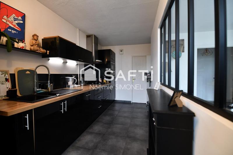 Appartement - 92 m² - 5 pièces