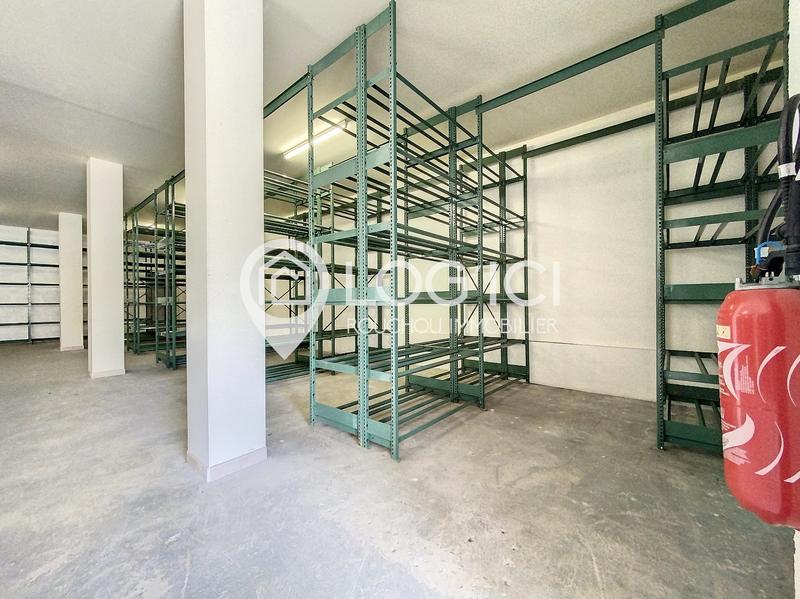 Entrepôt - 286 m²