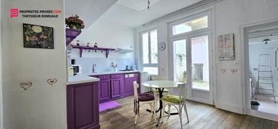 Maison - 159 m² - 6 pièces