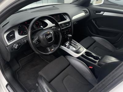 Audi A4 Avant 2.0 Tdi 140ch s line Multitronic