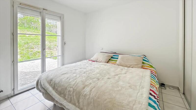 Propriété - 180 m² - 6 pièces