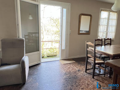 Maison - 96 m² - 5 pièces