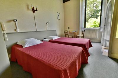 Maison ancienne - 427 m² - 14 pièces