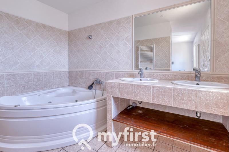 Villa - 178 m² - 6 pièces