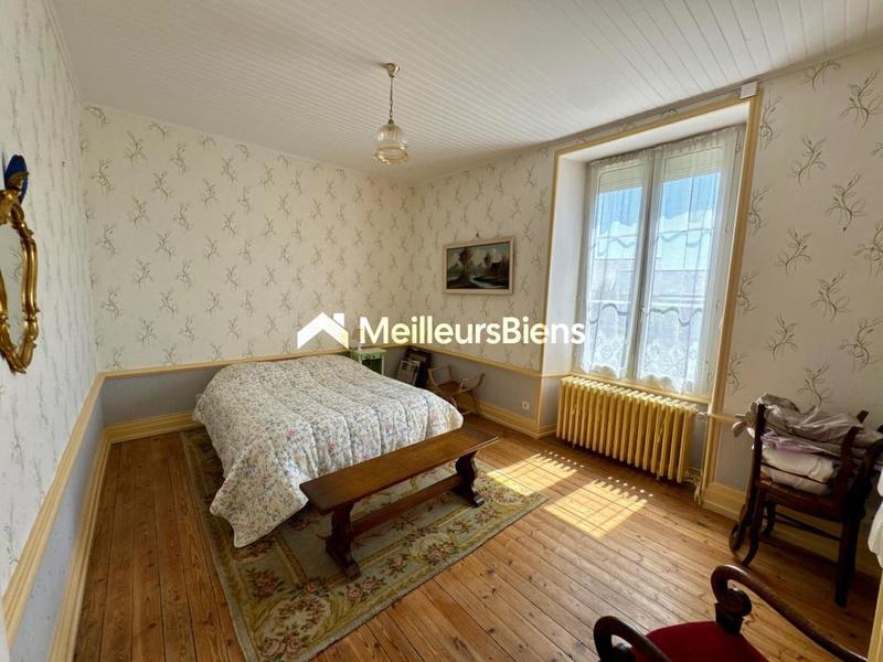 Maison de maîtres - 226 m² - 9 pièces