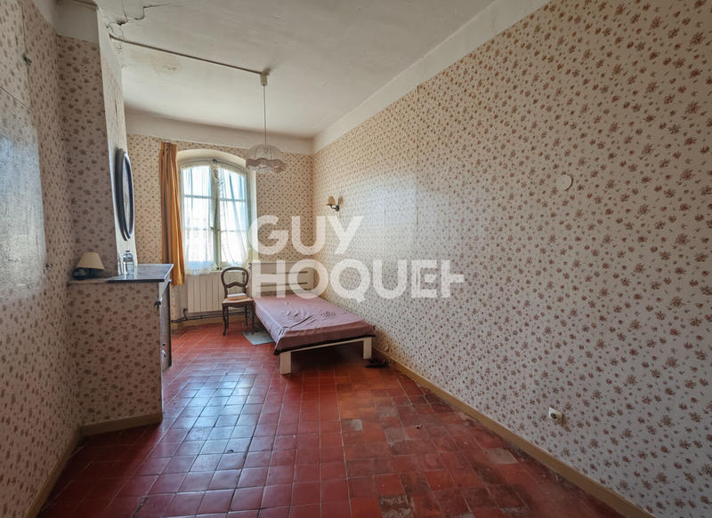 Maison - 300 m² - 14 pièces