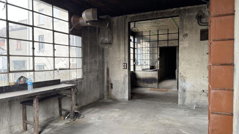 Atelier d'activités - 64 m² - 3 pièces