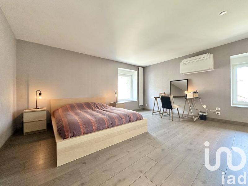 Appartement - 213 m² - 6 pièces