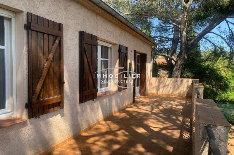 Maison - 269 m² - 12 pièces