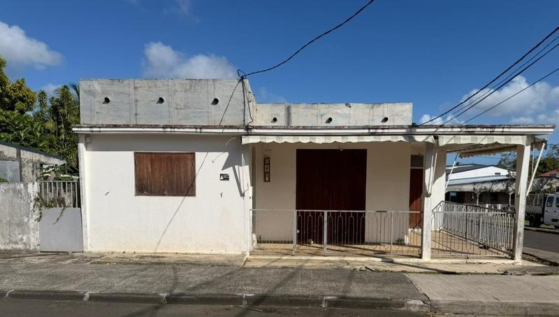 Maison - 99 m² - 4 pièces