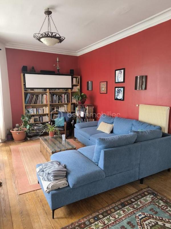 Appartement - 93 m² - 5 pièces