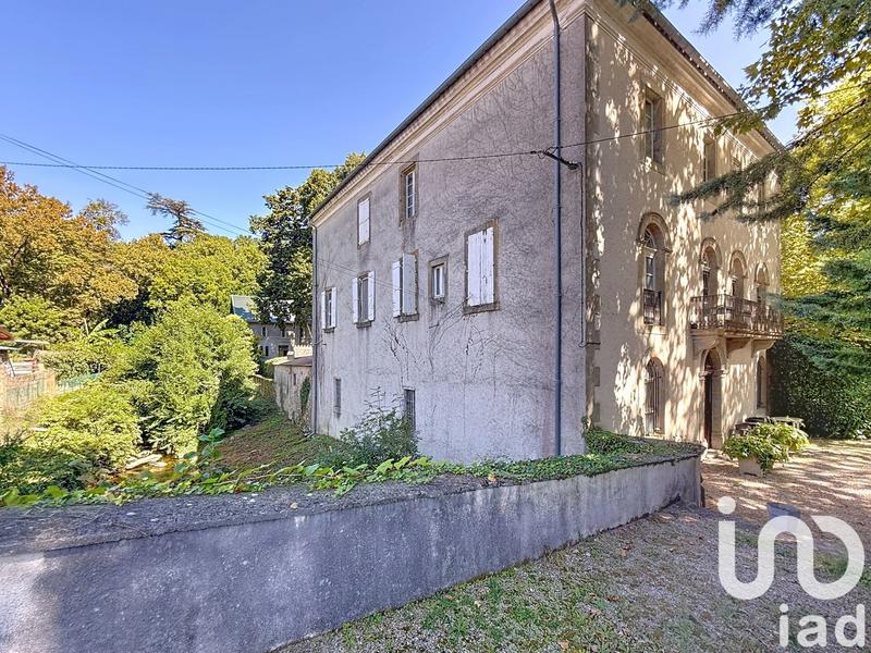 Château - 330 m² - 11 pièces