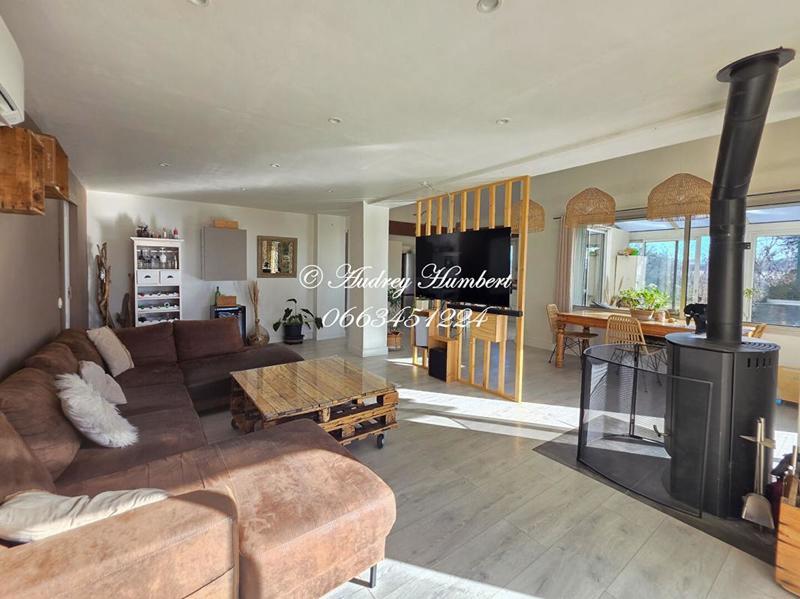 Maison - 180 m² - 6 pièces