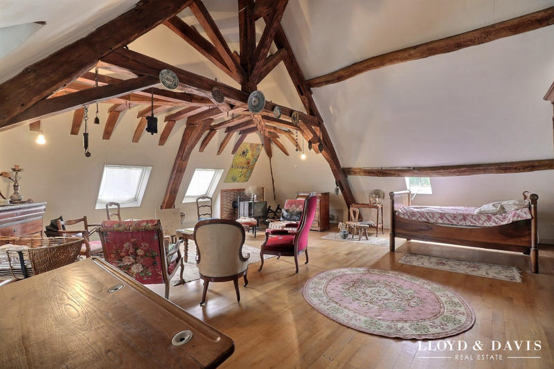 Duplex - 189 m² - 9 pièces