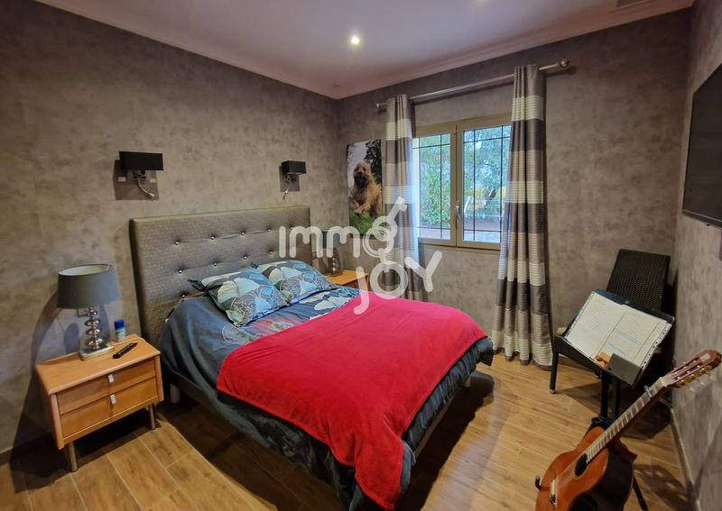 Villa - 268 m² - 7 pièces