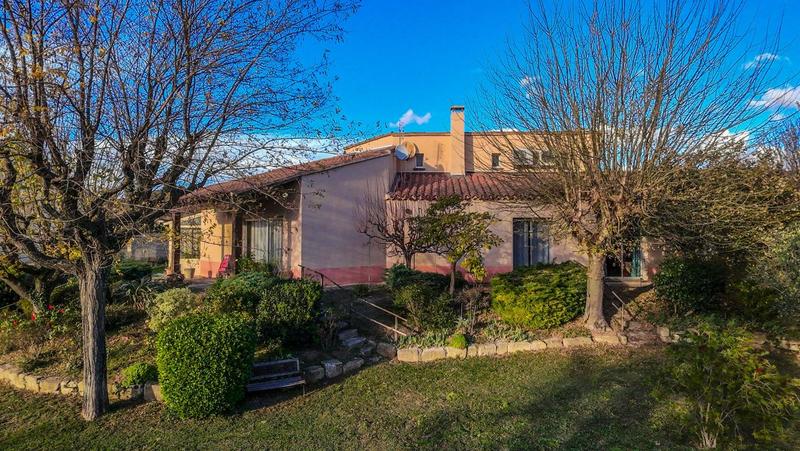 Maison - 172 m² - 5 pièces