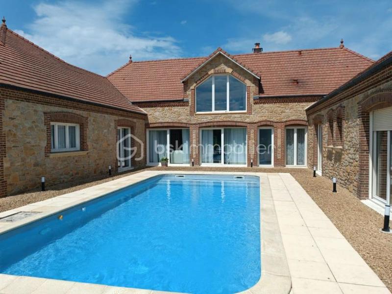 Demeure - 315 m² - 7 pièces