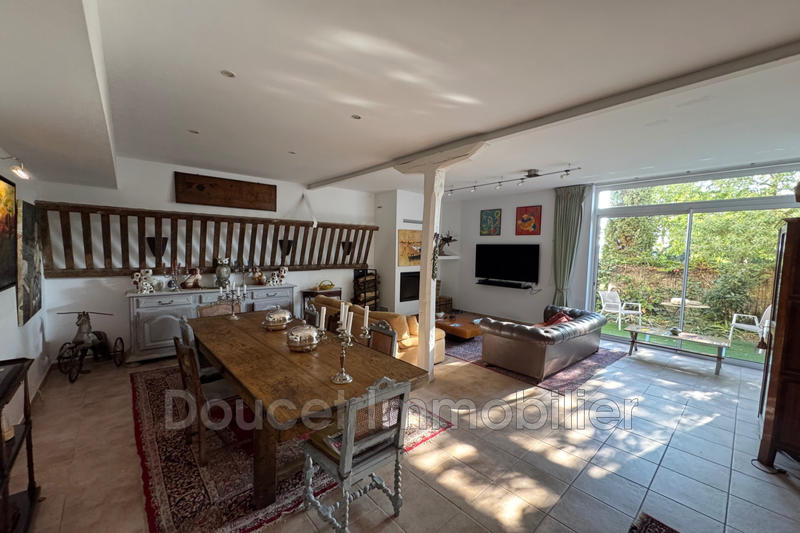 Maison - 430 m² - 15 pièces