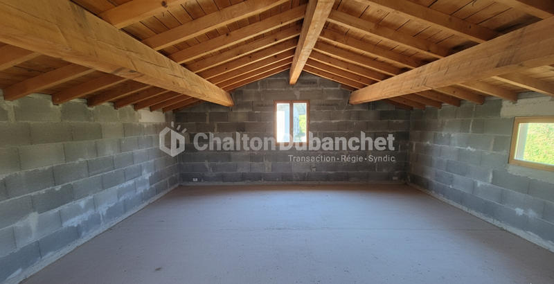 Maison - 215 m² - 10 pièces