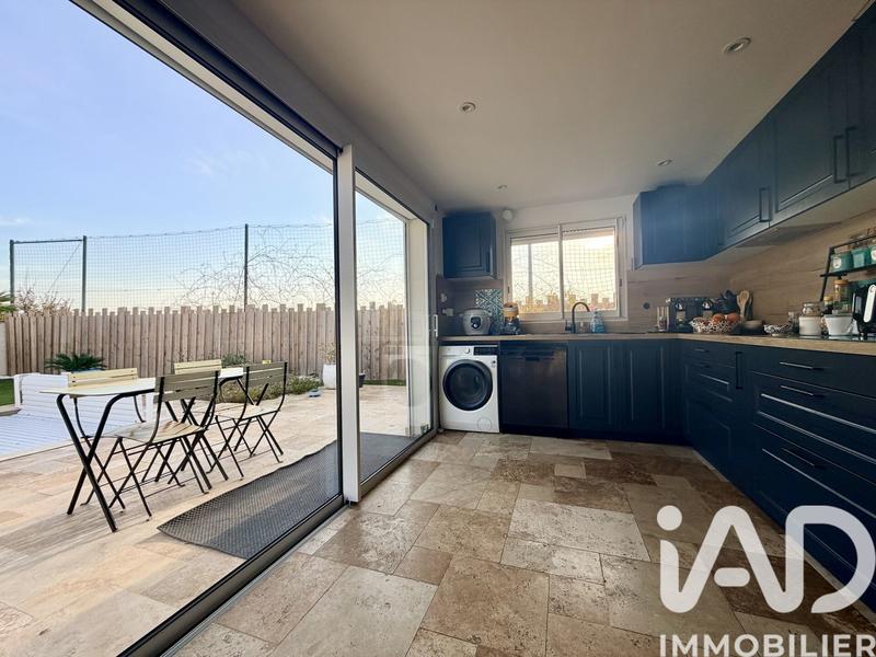 Maison - 246 m² - 9 pièces