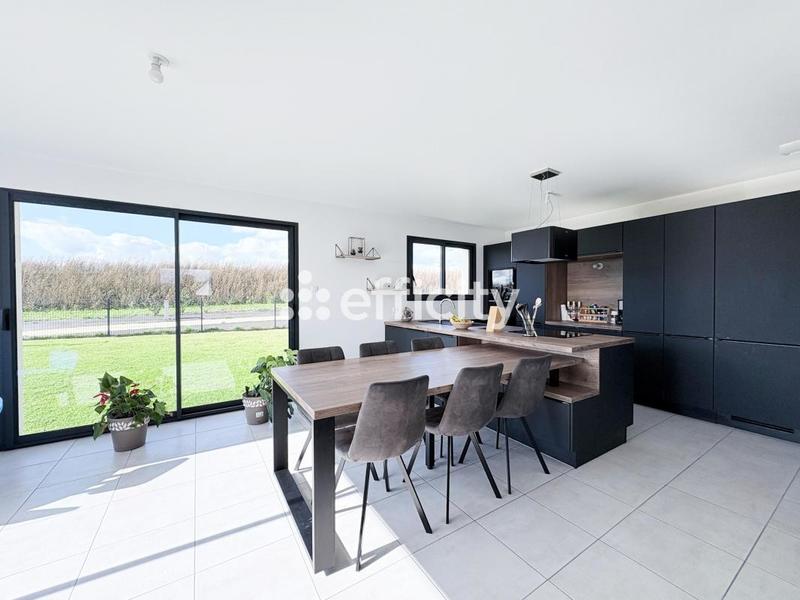 Maison - 120 m² - 6 pièces