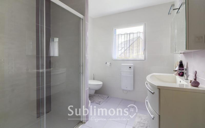 Maison - 206 m² - 4 pièces