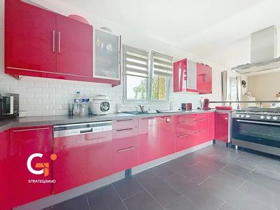 Maison - 89 m² - 4 pièces