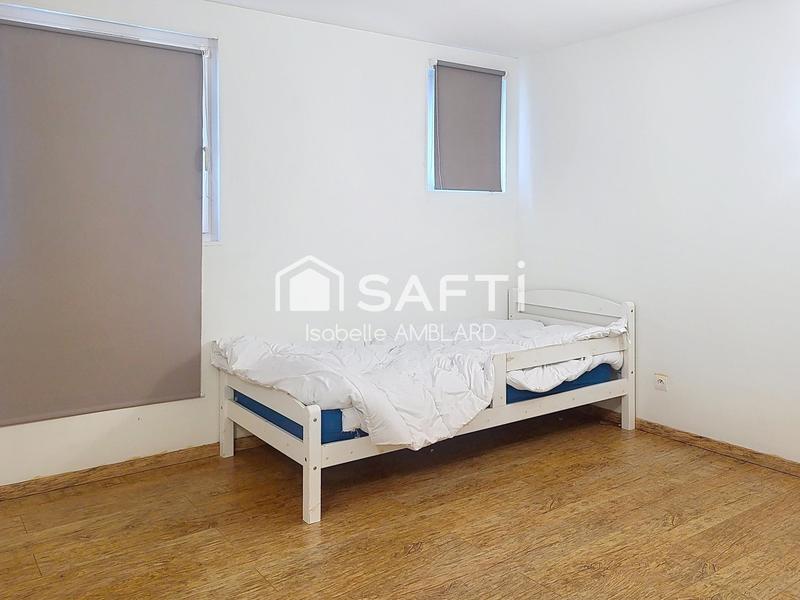 Maison - 180 m² - 8 pièces