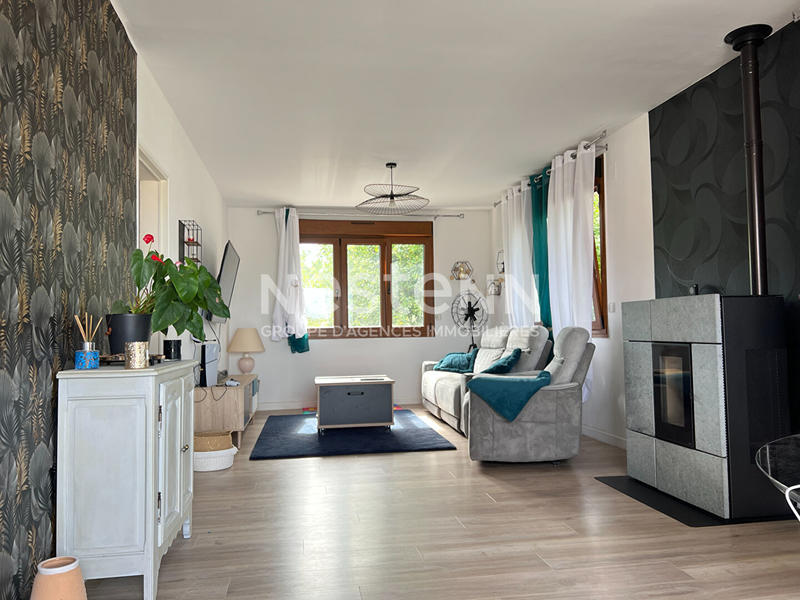 Maison - 158 m² - 9 pièces