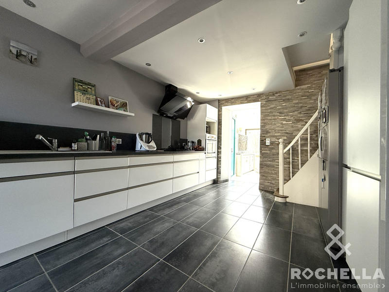 Maison ancienne - 265 m² - 8 pièces