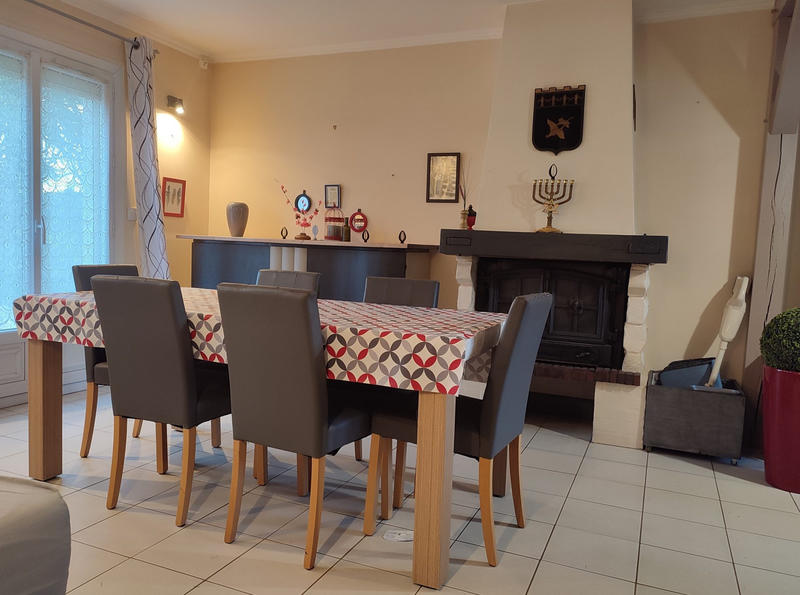 Maison - 92 m² - 6 pièces