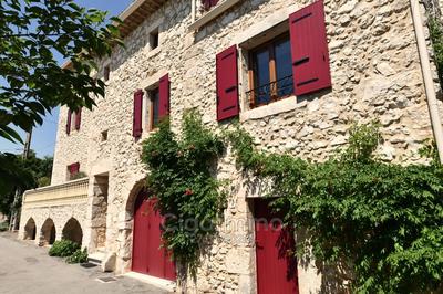 Maison en pierre - 203 m² - 8 pièces