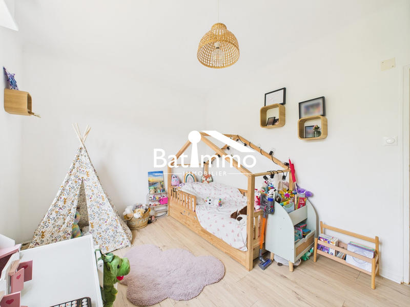 Maison - 121 m² - 5 pièces